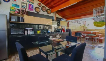 Bairro Casa Branca. Cobertura sem condomínio com 120m2. 2 quartos, sendo 1 suíte, 3banheiros,3 vagas de garagem. Cobertura com jacuzzi