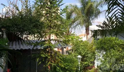 Casa 442m² de área construída e 618m² de terreno localizado no Bairro Vila Valparaíso, Santo André/SP Próximo de Faculdade