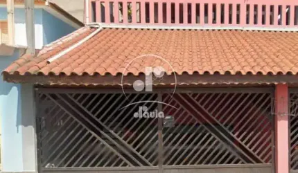 Casa térrea com salão na parte de cima 2 dormitórios, 2 banheiros,2 vagas