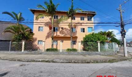 Apartamento com 2 quartos para alugar na Rua Docilicio Luz, 570, São Luiz, São José, 55 m2 por R$ 1.500
