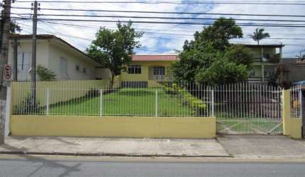 Casa com 2 quartos para alugar na Rua Nossa Senhora dos Navegantes, 1001, Serraria, São José, 120 m2 por R$ 2.500