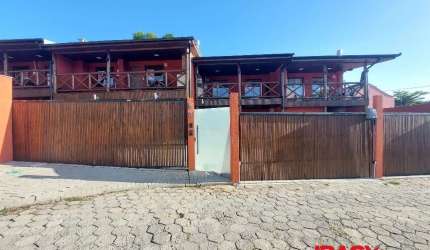 Apartamento com 1 quarto para alugar na Rua Alberto Cavalheiro, 54, Ribeirão da Ilha, Florianópolis, 24 m2 por R$ 2.800