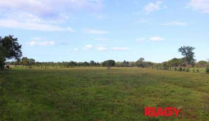 Terreno comercial para alugar na Rua Isid Dutra, 1827, Sambaqui, Florianópolis, 20000 m2 por R$ 7.000