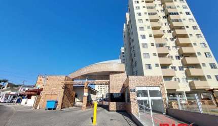 Apartamento com 2 quartos para alugar na Rua Adão Manoel da Silva, 197, Areias, São José, 55 m2 por R$ 2.000