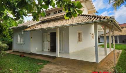 Casa com 3 quartos para alugar na Servidão Orleans, 212, Ingleses do Rio Vermelho, Florianópolis, 129 m2 por R$ 5.900