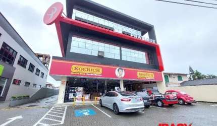 Sala comercial com 2 salas para alugar na Avenida Bom Jesus de Nazaré, 935, Aririu, Palhoça, 49 m2 por R$ 2.500
