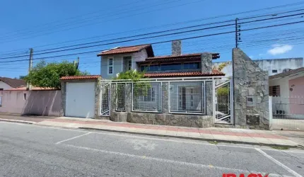 Casa com 5 quartos para alugar na José Francisco Cunha, 222, Roçado, São José, 283 m2 por R$ 5.900