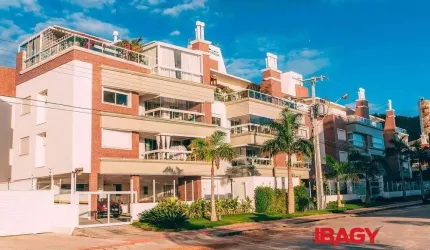 Cobertura com 3 quartos para alugar na Rua Radialista Dakir Polidoro, 230, Campeche, Florianópolis, 284 m2 por R$ 19.000