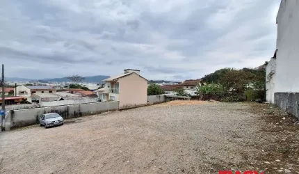 Terreno comercial para alugar na Gertrudes Rampinelli, 87, Fazenda Santo Antônio, São José por R$ 1.650