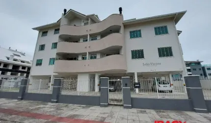 Apartamento com 3 quartos para alugar na Rua Adiles Della Giustina, 319, Ingleses do Rio Vermelho, Florianópolis, 174 m2 por R$ 4.800