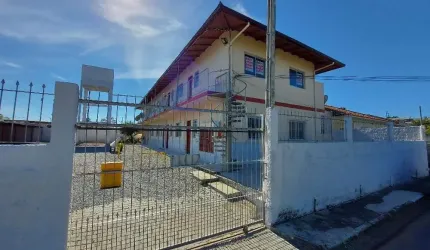 Apartamento com 2 quartos para alugar na Rua José Silveira de Souza, 762, Ponte do Imaruim, Palhoça, 50 m2 por R$ 1.200