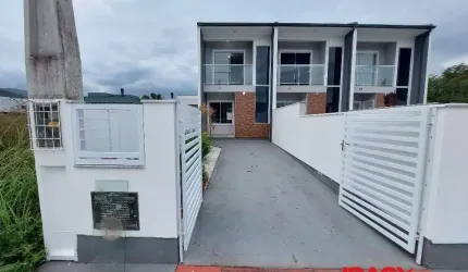 Casa com 2 quartos para alugar na Elza Costa Vieira, 42, Forquilhas, São José, 72 m2 por R$ 2.900