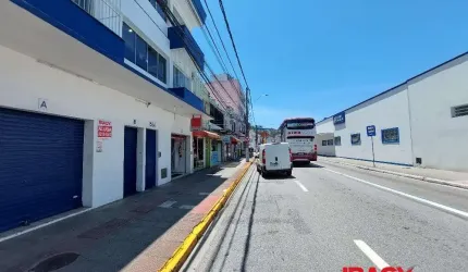 Apartamento com 2 quartos para alugar na Rua Francisco Tolentino, 564, Centro, Florianópolis, 64 m2 por R$ 1.900