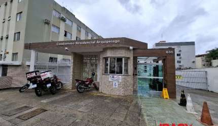 Apartamento com 1 quarto para alugar na Rua Lauro Linhares, 635, Trindade, Florianópolis, 46 m2 por R$ 2.400
