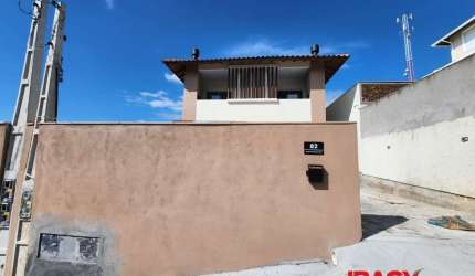 Apartamento com 2 quartos para alugar na Servidão David José Bastos, 82, Ingleses do Rio Vermelho, Florianópolis, 50 m2 por R$ 2.000