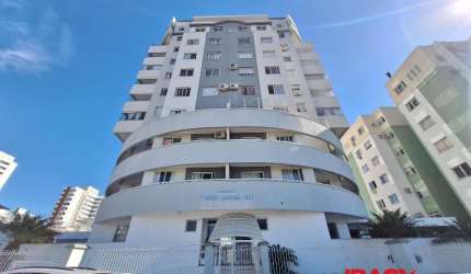Apartamento com 3 quartos para alugar na Rua Coronel Américo, 100, Barreiros, São José, 94 m2 por R$ 3.300