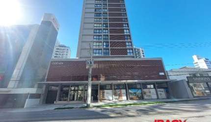 Apartamento com 1 quarto para alugar na Avenida Professor Othon Gama D'Eça, 624, Centro, Florianópolis por R$ 6.700