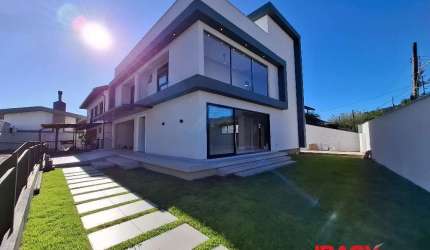 Casa com 3 quartos para alugar na Rua Doutor João Carlos Barom Maurer, 70, Santa Mônica, Florianópolis, 250 m2 por R$ 12.000