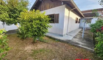 Casa com 3 quartos para alugar na Rua José Adão, 199, Ponte do Imaruim, Palhoça, 145 m2 por R$ 2.500