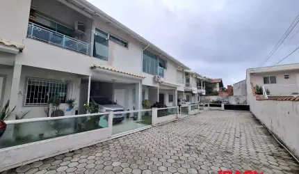 Casa com 3 quartos para alugar na Nossa Senhora Aparecida, 290, Ingleses do Rio Vermelho, Florianópolis, 111 m2 por R$ 3.550