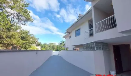 Casa com 4 quartos para alugar na Rua Doutor Agostinho Sielski, 339, Santa Mônica, Florianópolis, 200 m2 por R$ 7.100