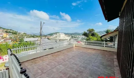 Casa com 4 quartos para alugar na Rua Maria Eduarda, 427, Pantanal, Florianópolis por R$ 7.200