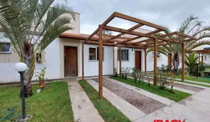 Casa com 2 quartos para alugar na Rua Antônio Jovita Duarte, 8151, Forquilhas, São José, 52 m2 por R$ 2.100