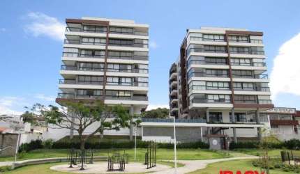 Apartamento com 3 quartos para alugar na Rua Getúlio Vargas, 2687, Centro, São José, 141 m2 por R$ 9.000
