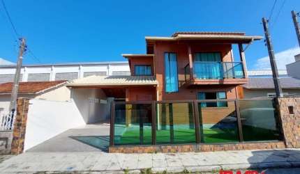 Casa com 3 quartos para alugar na BEATRIZ LUCIA ALEXANDRE, 25, Aririú da Formiga, Palhoça, 171 m2 por R$ 3.800