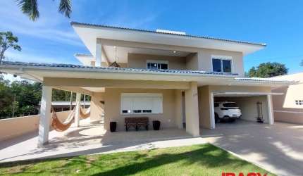 Casa com 4 quartos para alugar na Sao Jorge, 177, Alto Arroio, Imbituba, 400 m2 por R$ 8.000