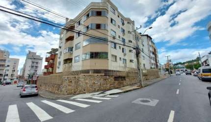 Apartamento com 2 quartos para alugar na Rua Manoel Félix Cardoso, 126, Abraão, Florianópolis, 62 m2 por R$ 2.500