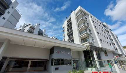 Apartamento com 2 quartos para alugar na Rua Apeninos, 23, Córrego Grande, Florianópolis, 75 m2 por R$ 5.000