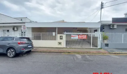 Casa com 3 quartos para alugar na Rua Capitão Pedro Leite, 11, Barreiros, São José, 130 m2 por R$ 5.100