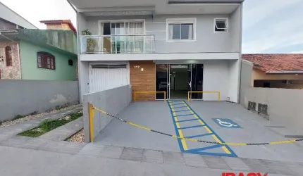 Ponto comercial com 1 sala para alugar na Alantejo, 172, Forquilhas, São José, 61 m2 por R$ 2.500