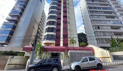 Excelente Apartamento 3 dormitórios em Centro - Florianópolis