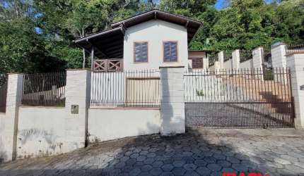 Casa com 1 quarto para alugar na Servidão das Jaboticabeiras, 111, Córrego Grande, Florianópolis, 98 m2 por R$ 3.500
