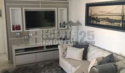 Apartamento à venda no bairro Estreito em Florianópolis