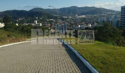 Terreno loteamento fechado à venda no bairro Itacorubi em Florianópolis