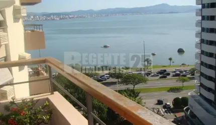 Apartamento à venda no bairro Agronômica em Florianópolis