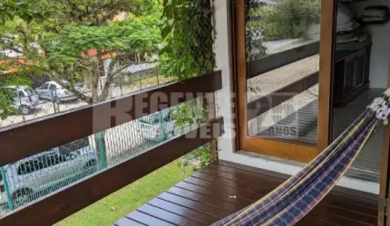 Casa à venda no bairro Trindade em Florianópolis