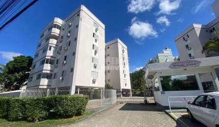 Excelente apartamento com 03 dormitórios no bairro Córrego Grande!