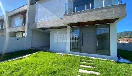 Excelente casa com 3 dormitórios para locação no bairro Córrego Grande!