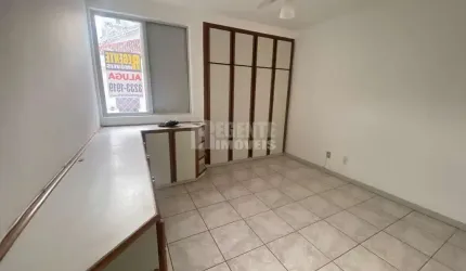 Ótimo apartamento de 2 dormitórios no bairro Trindade!