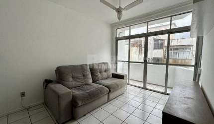 Apartamento mobiliado à venda no bairro Trindade em Florianópolis