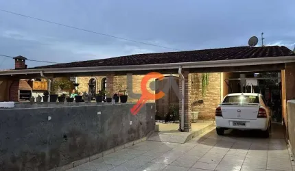 Casa com 3 dormitórios à venda, 150 m² por R$ 650.000,00 - Pontal de Santa Marina - Caraguatatuba/SP