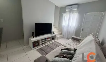 Sobrado com 2 dormitórios à venda, 58 m² por R$ 260.000,00 - Balneário dos Golfinhos - Caraguatatuba/SP