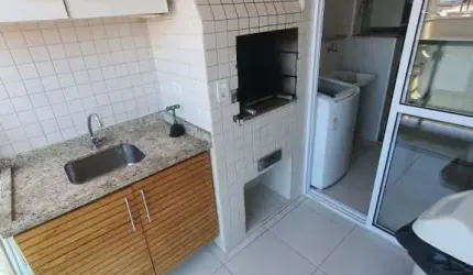 APARTAMENTO COM VARANDA GOURMET E VISTA PANORÂMICA NA PRAIA GRANDE.