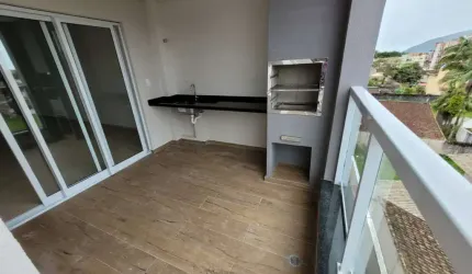 APARTAMENTO NOVO NO CENTRO COM 3 DORMITÓRIOS.