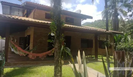 SOBRADO COM 4 DORMITÓRIOS DENTRO DE CONDOMINIO NO HORTO.