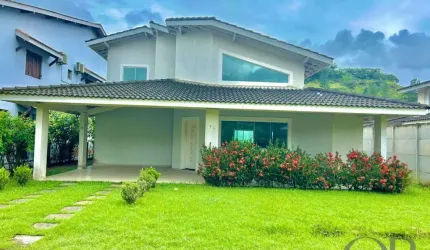 SOBRADO MOBILIADO COM 3 DORMITÓRIOS DENTRO DE CONDOMINIO.